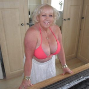 Léonie - rencontre-Naturiste-Limoges