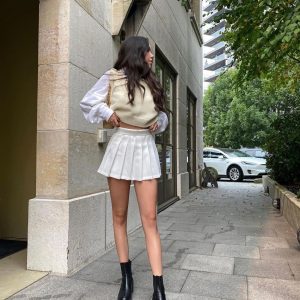 Nudité et complicité à deux Camille - rencontre-Naturiste-Montpellier