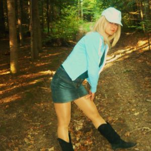 Libre dans la nature ou prisonnier d’un bureau ? Sabine - rencontre-Naturiste-Grenoble