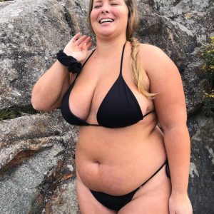 Naturiste cherche barbeuc au Domaine de La Sablière Chloé - rencontre-Naturiste-Noisy-le-Grand