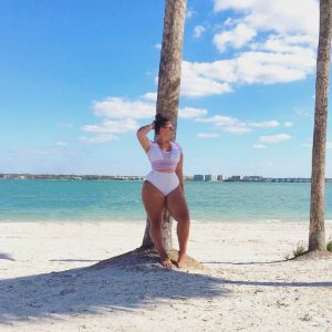 Karine 44 ans – besoin de retrouver cette liberté Karine - rencontre-Naturiste-Évry-Courcouronnes